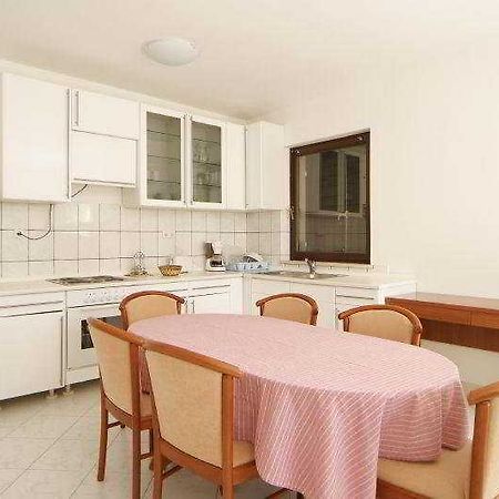 Villa Pucisca Luaran gambar